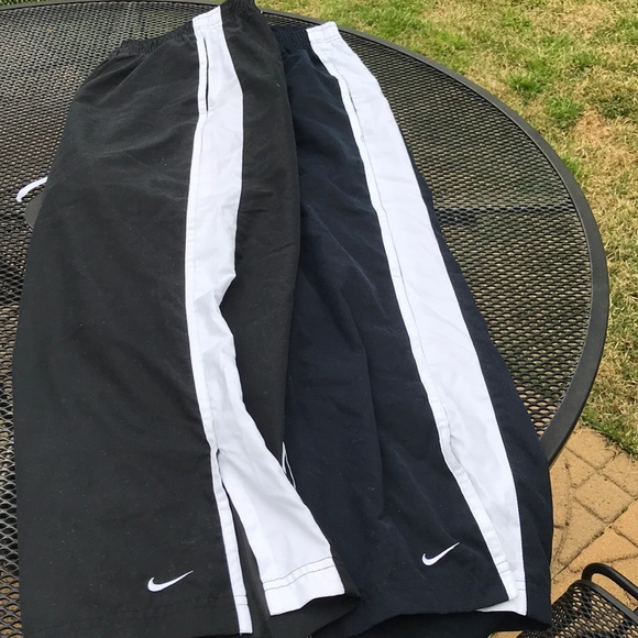 Nike warm up capris. - Picture 6 of 7